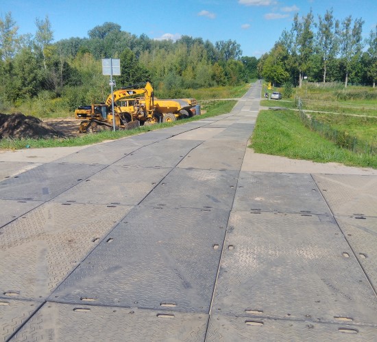 Płyty drogowe z kompozytu typu M-Mat 